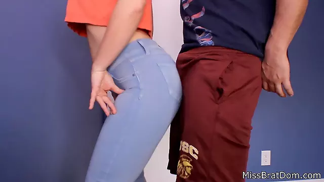 Jeans Blugi Porno