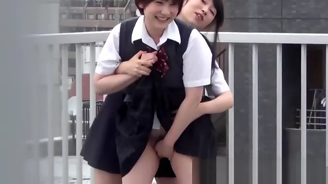 Teen Japan Behaart, Haarig Outdoor, Schulmädchen Behaart, Japanische Voyeur, Draußen Versteckte Kamera