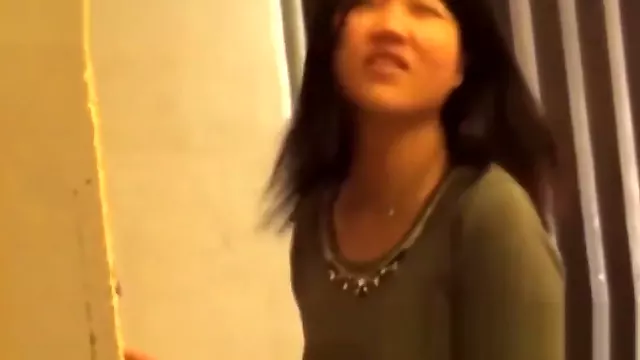 Dirty babes flood Japanese streets with piss solo